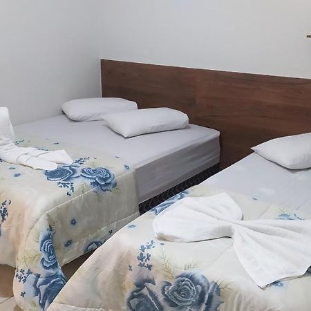 Pousada Quarto Com Tv,Ar,Frigobar,Wifi E Garagem アパレシーダ エクステリア 写真