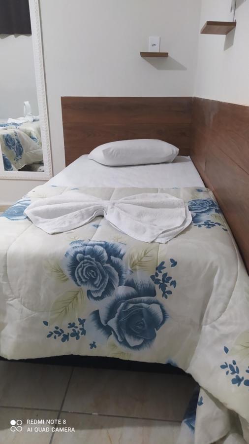 Pousada Quarto Com Tv,Ar,Frigobar,Wifi E Garagem アパレシーダ エクステリア 写真